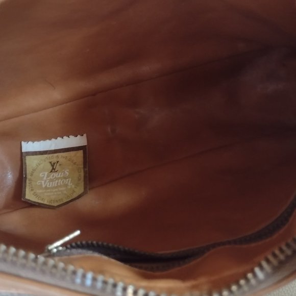 Incredible Authentic Louis Vuitton Vintage Bag👜 - Picture 3 of 12